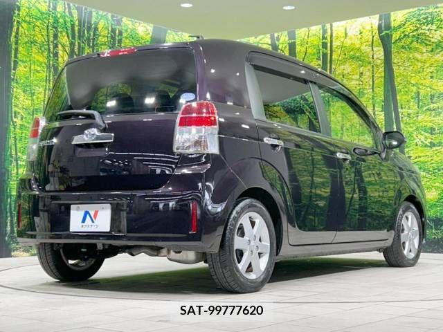 Toyota SPADE 2018-04 379209-17