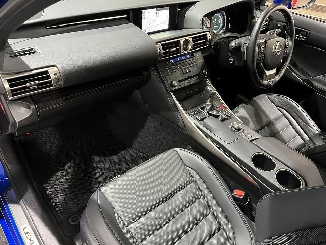 Lexus IS 2015-09 184844-8