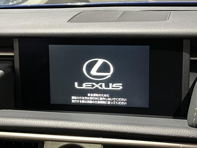 Lexus IS 2015-09 184844-15