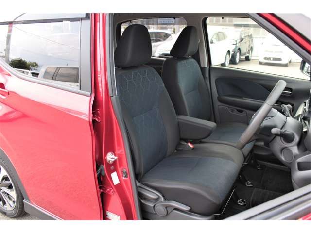 Mitsubishi EK X 2019-04 18099-9