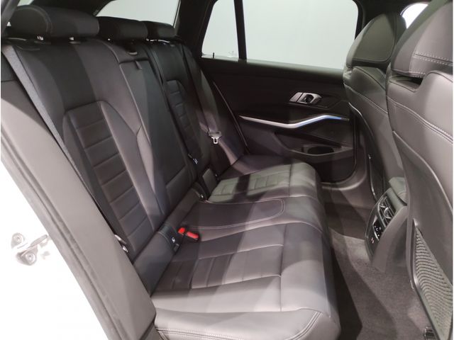 Bmw 3 SERIES 2022-11 15132-13