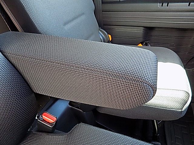 Honda N-VAN 2018-08 23775-22