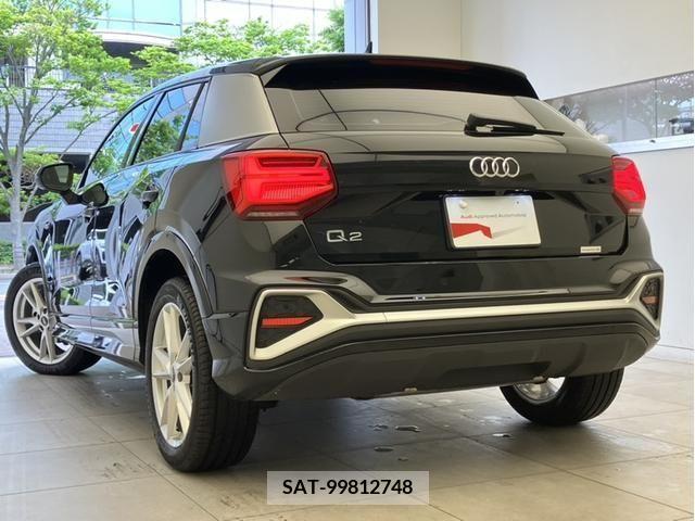 Audi Q2 2022-06 318007-5