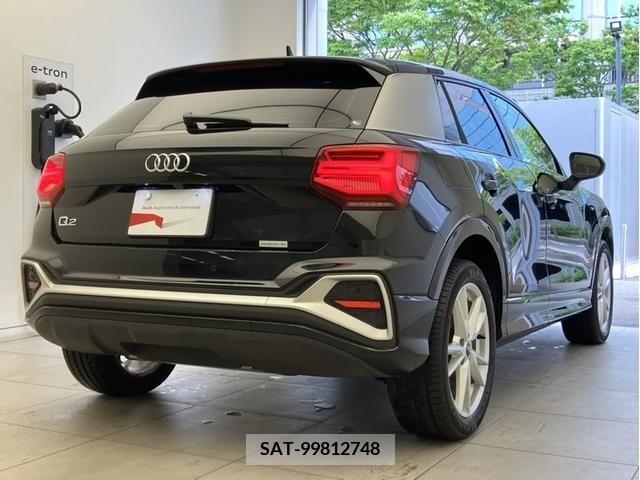 Audi Q2 2022-06 318007-1