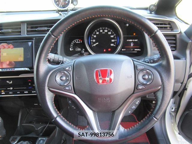 Honda FIT 2017-08 213208-8
