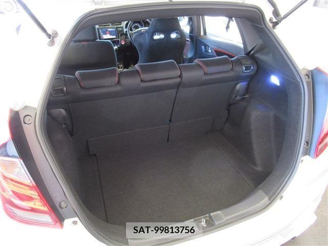Honda FIT 2017-08 213208-11