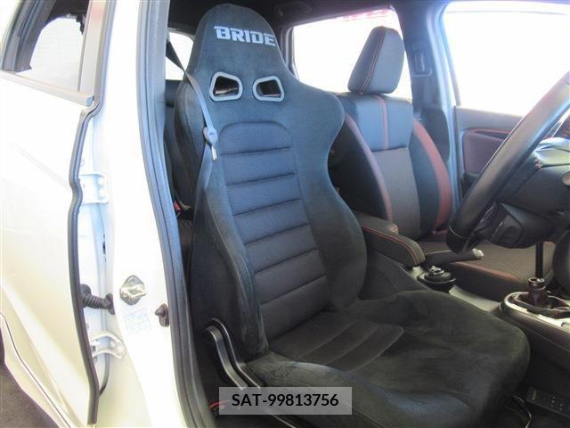 Honda FIT 2017-08 213208-9