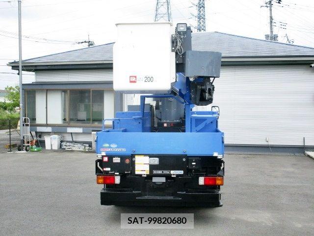 Hino DUTRO 2019-08 335360-6