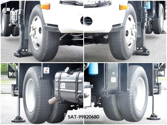 Hino DUTRO 2019-08 335360-19