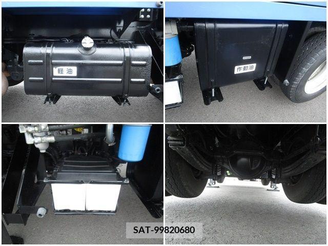Hino DUTRO 2019-08 335360-17