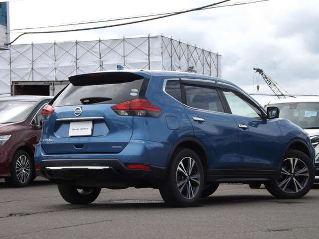 Nissan X-TRAIL 2018-09 18285-2