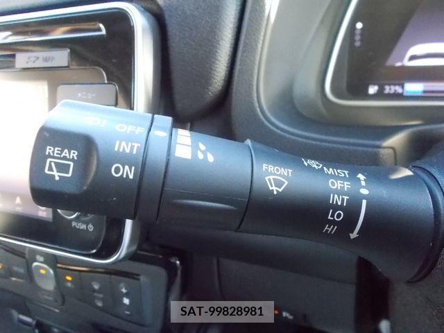Nissan LEAF 2019-12 352892-15