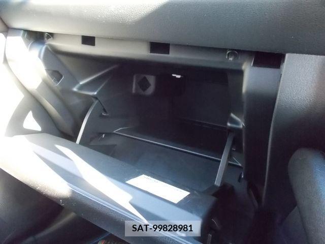 Nissan LEAF 2019-12 352892-23