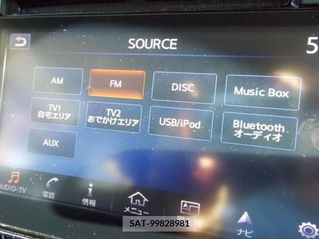 Nissan LEAF 2019-12 352892-8
