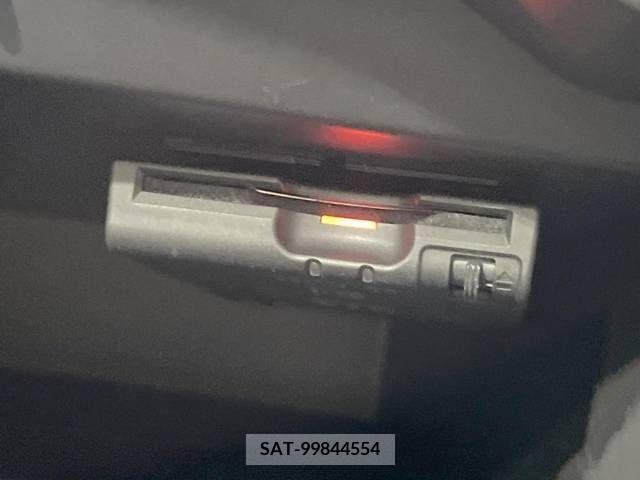 Nissan NOTE 2017-07 365334-7