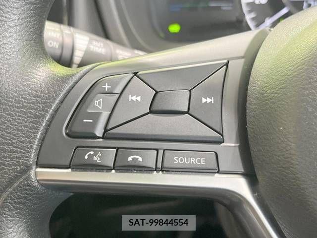 Nissan NOTE 2017-07 365334-5