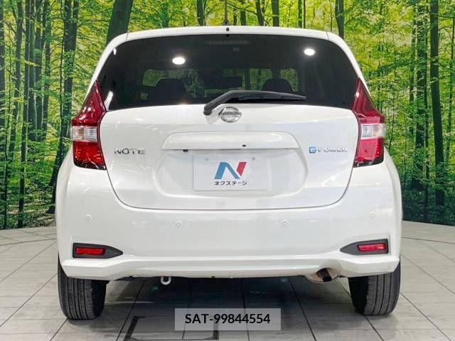 Nissan NOTE 2017-07 365334-15