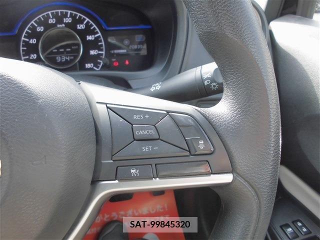 Nissan NOTE 2017-11 208180-19