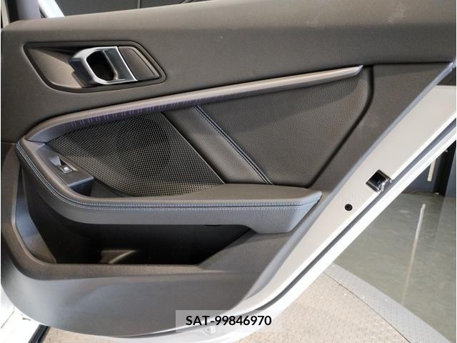Bmw 1 SERIES 2022-01 334913-26