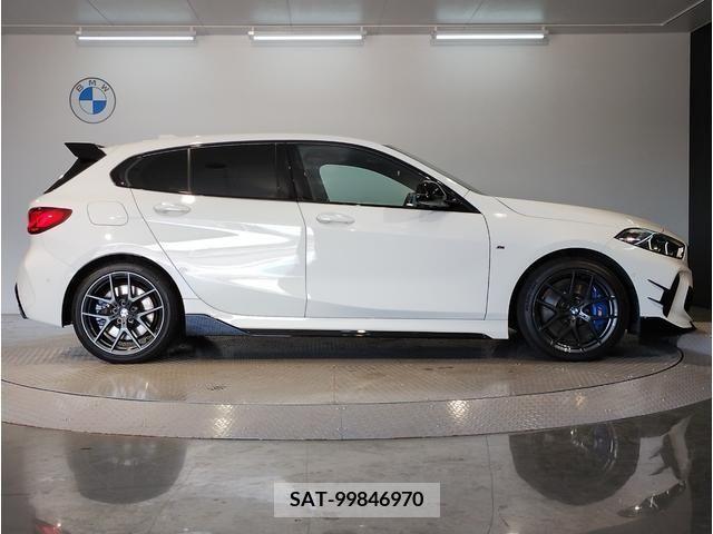 Bmw 1 SERIES 2022-01 334913-7