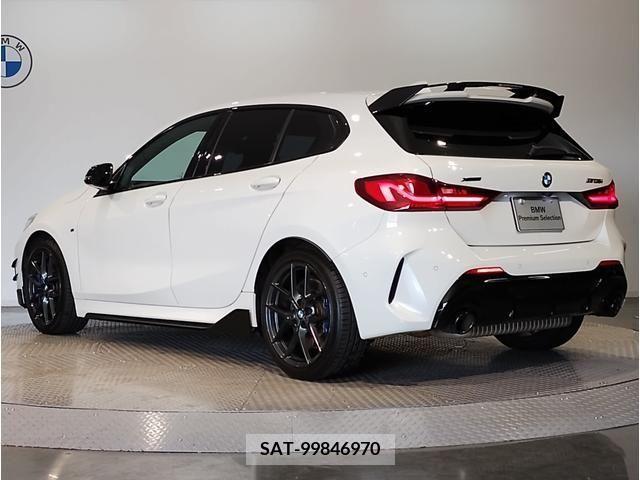 Bmw 1 SERIES 2022-01 334913-6