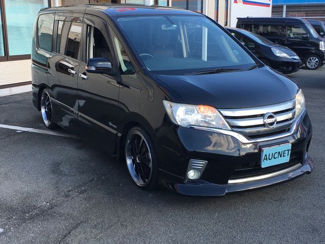 Nissan SERENA 2013-01 184690-2