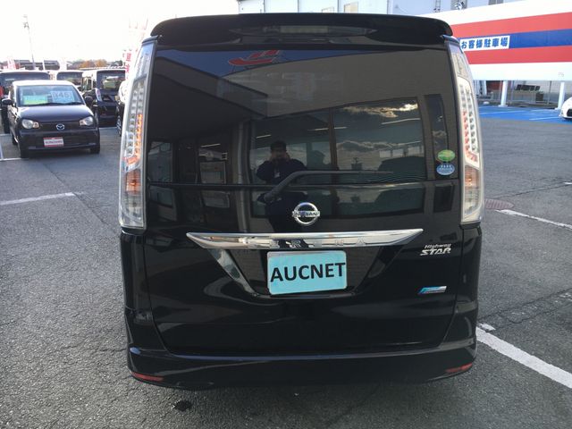 Nissan SERENA 2013-01 184690-4