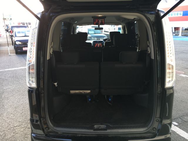 Nissan SERENA 2013-01 184690-14