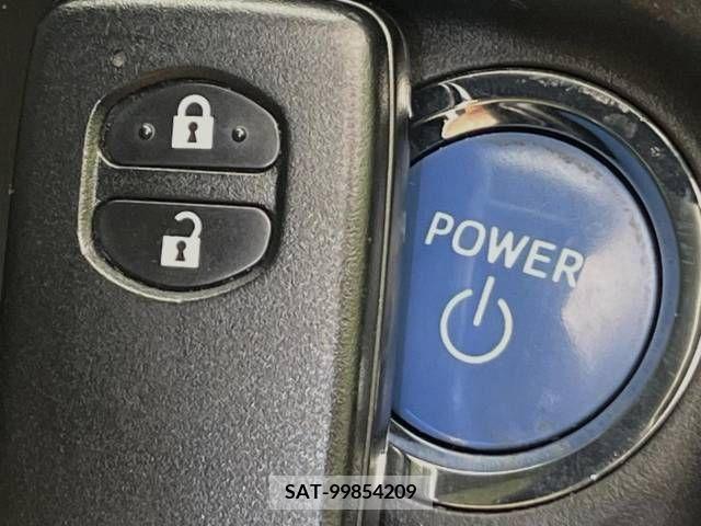Toyota AQUA 2012-02 347888-6