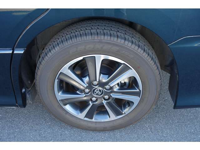Toyota VOXY 2021-04 191705-17