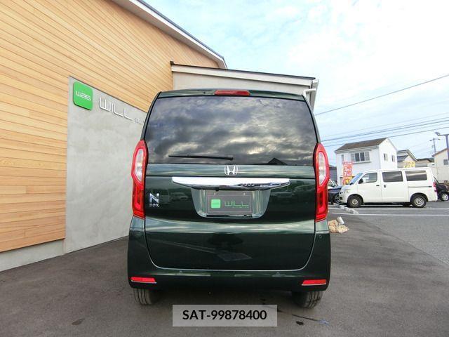 Honda N BOX 2022-10 278486-1
