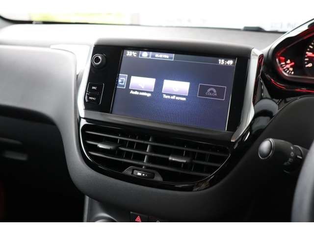 Peugeot 208 2015-09 4979-10