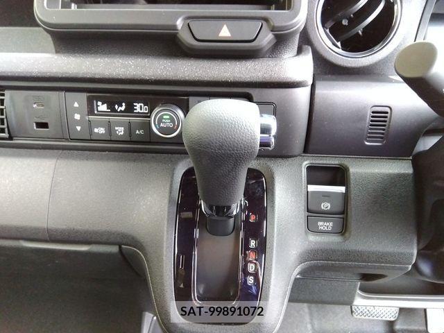 Honda N BOX CUSTOM 2024-01 219475-13