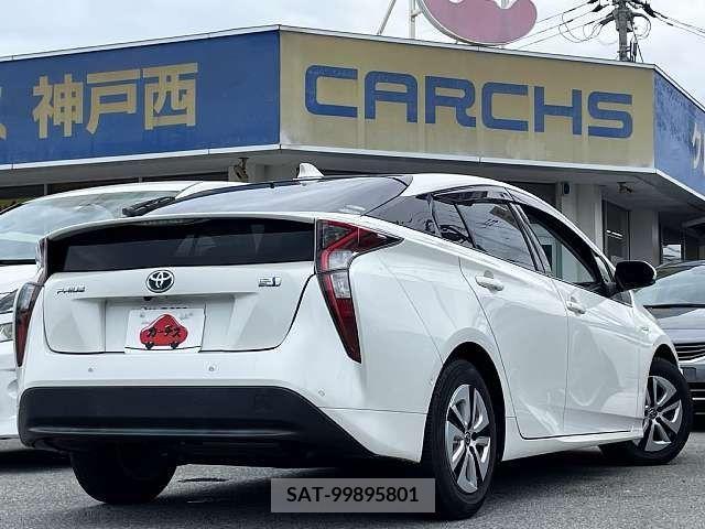 Toyota PRIUS 2016-07 326498-2
