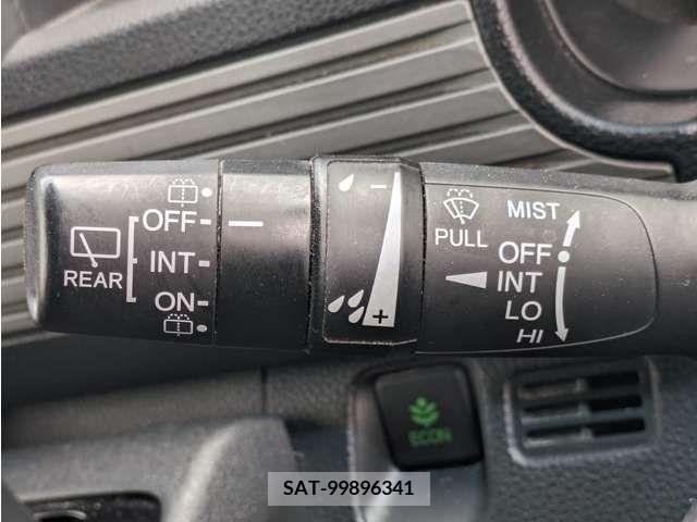 Honda N-VAN 2018-07 307931-14
