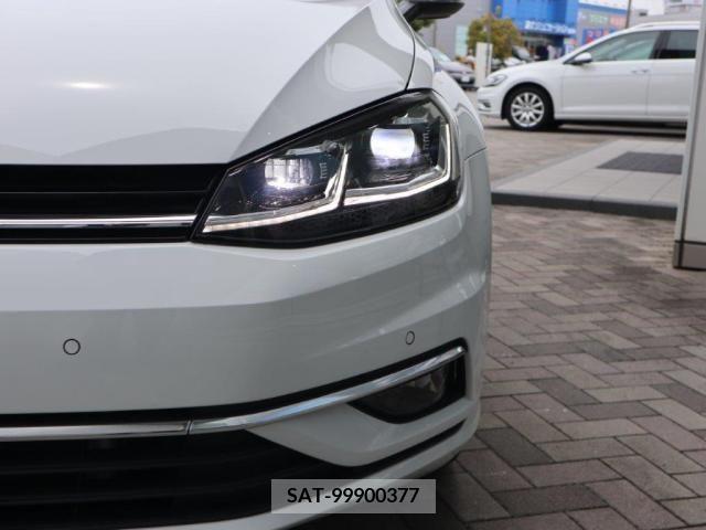 VolksWagen GOLF 2020-08 372943-9