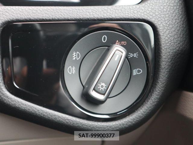 VolksWagen GOLF 2020-08 372943-16