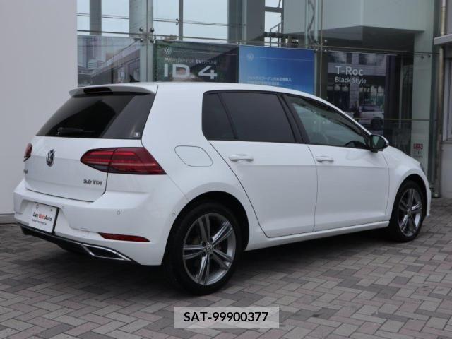 VolksWagen GOLF 2020-08 372943-6