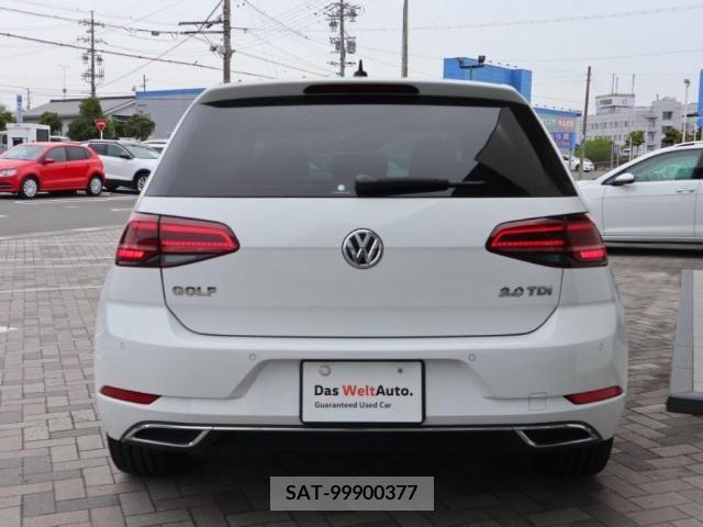 VolksWagen GOLF 2020-08 372943-5