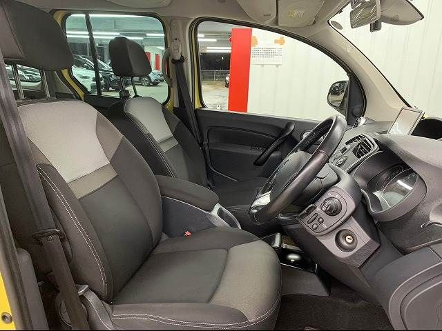 Renault KANGOO 2018-04 11388-3