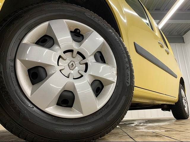 Renault KANGOO 2018-04 11388-18