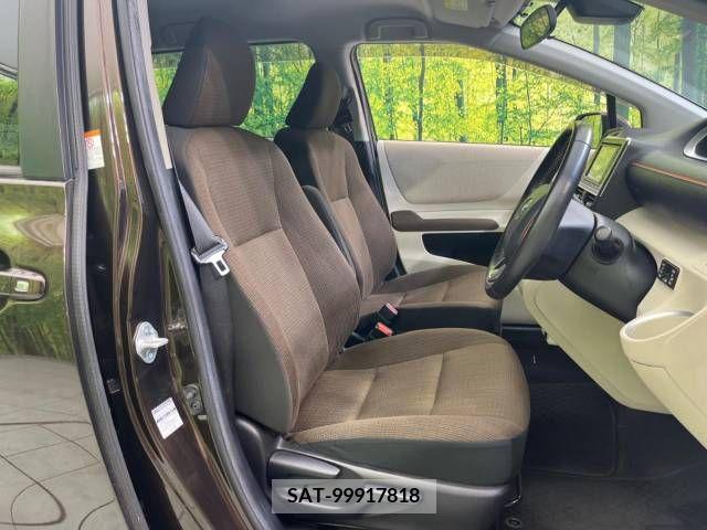 Toyota SIENTA 2017-01 298329-9