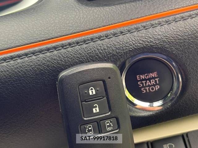 Toyota SIENTA 2017-01 298329-8