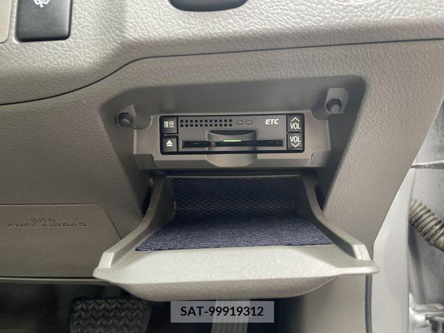 Toyota MARK X 2010-03 343896-17