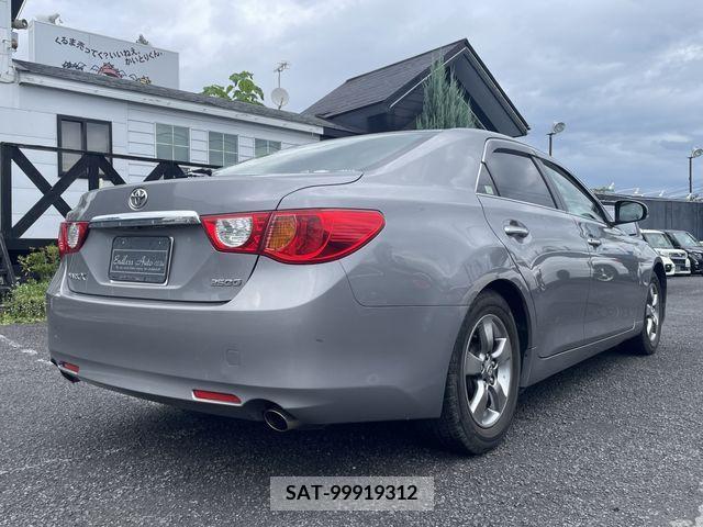 Toyota MARK X 2010-03 343896-1
