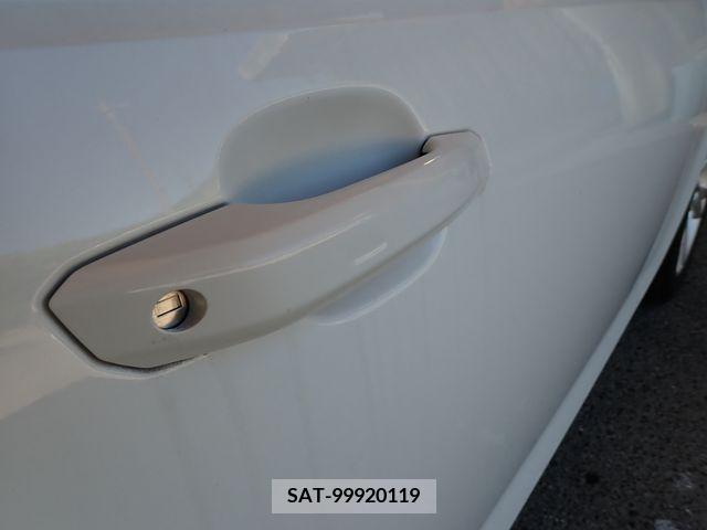 Audi A4 2017-11 261060-9
