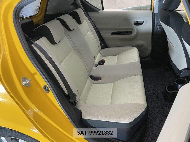 Toyota AQUA 2014-03 207630-10