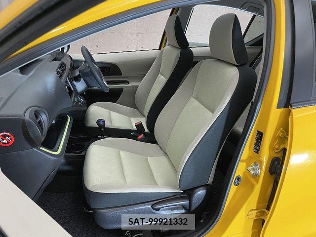 Toyota AQUA 2014-03 207630-11