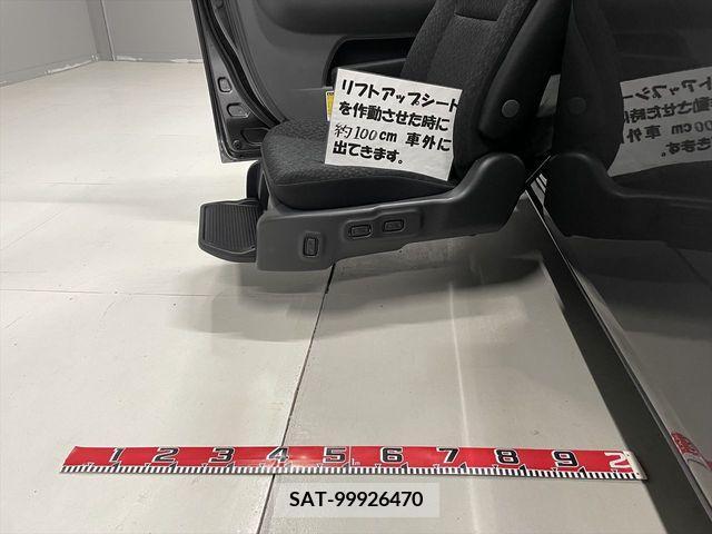 Toyota SIENTA 2013-12 203277-7