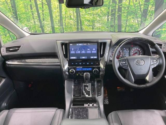 Toyota VELLFIRE 2019-06 194345-1
